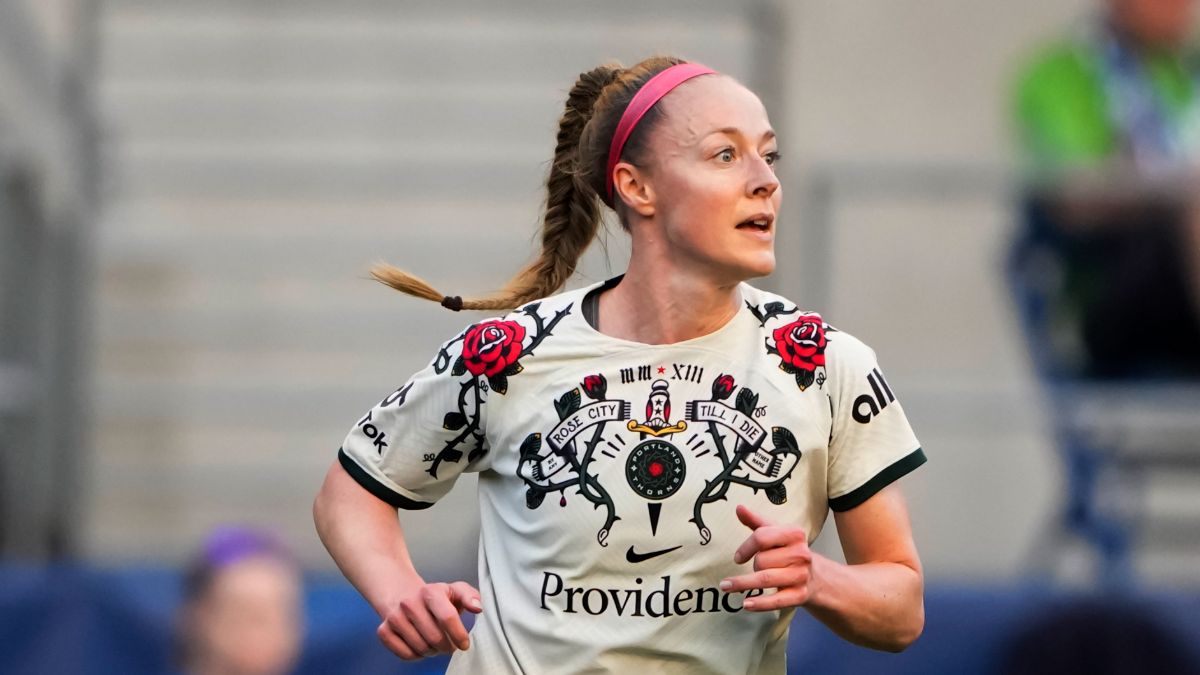Becky Sauerbrunn Welcomes New Addition to Family