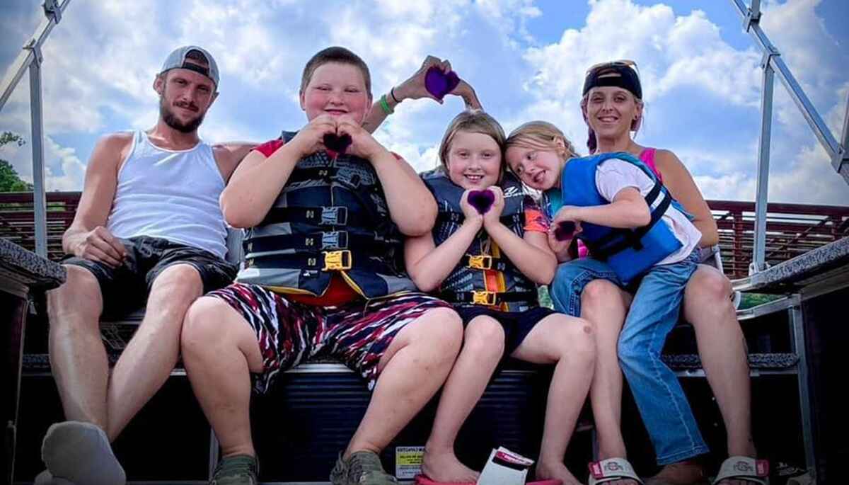 Ohio Youth Sports Scandal: Coach Arthur's Son's Girlfriend's Family Barred from Party Amid Bullying Incident