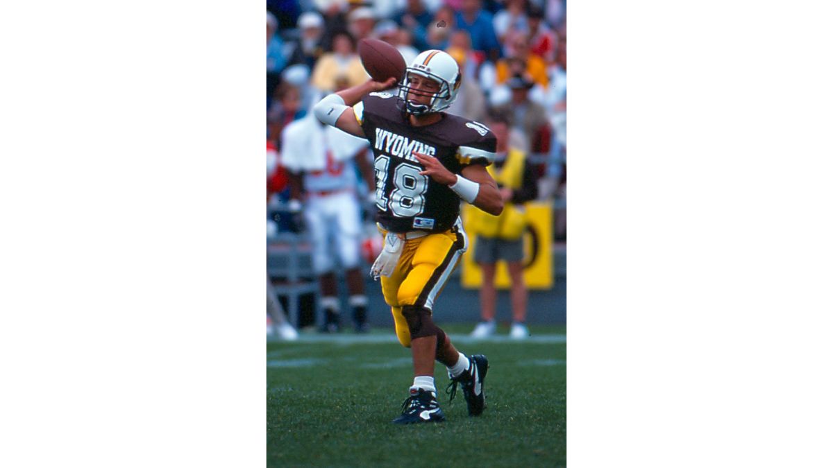 Wyoming Football QB Tom Corontzos Passes Away At 54