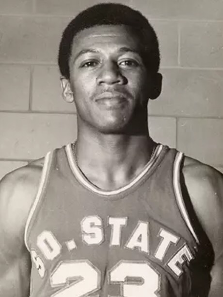 Arkansas Basketball Icon Al Flanigan Passes Away at 75, Leaving Enduring Legacy
